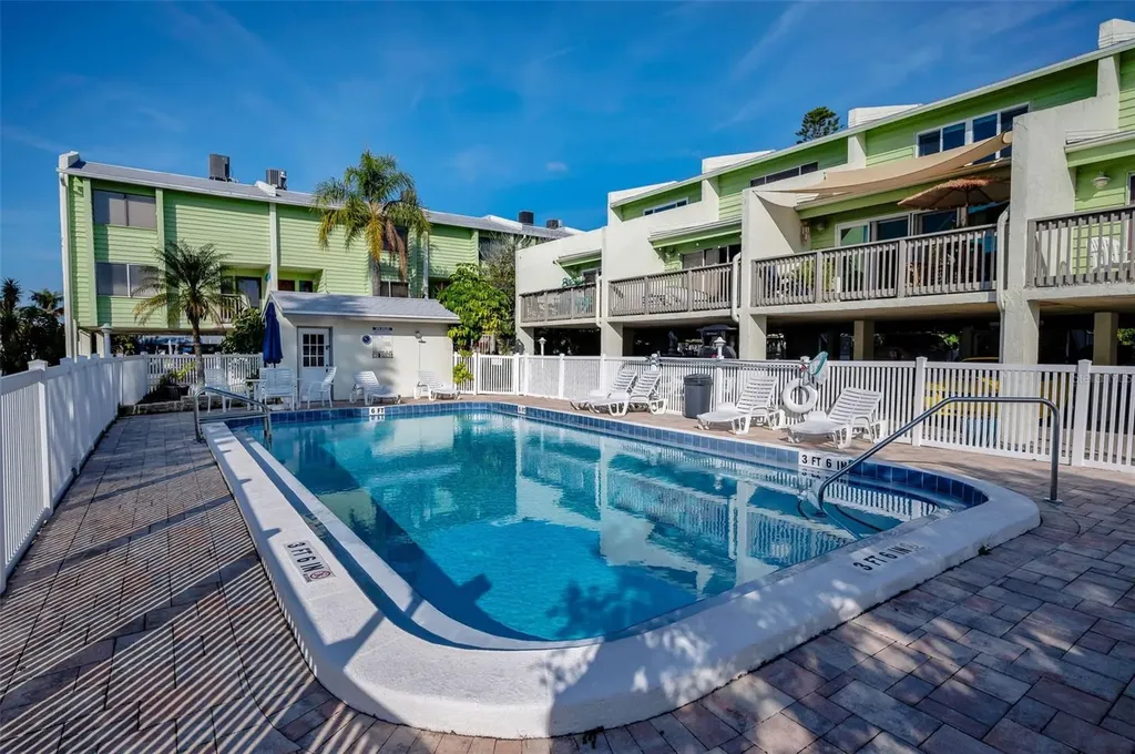 318 Windrush Boulevard Indian Rocks Beach FL 33785