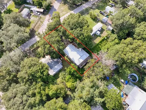 853 Cr 484 Lake Panasoffkee FL 33538