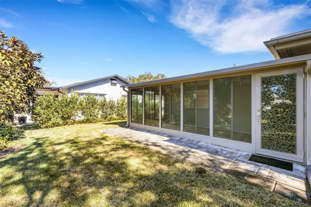 1601 W Dorchester Drive Palm Harbor FL 34684