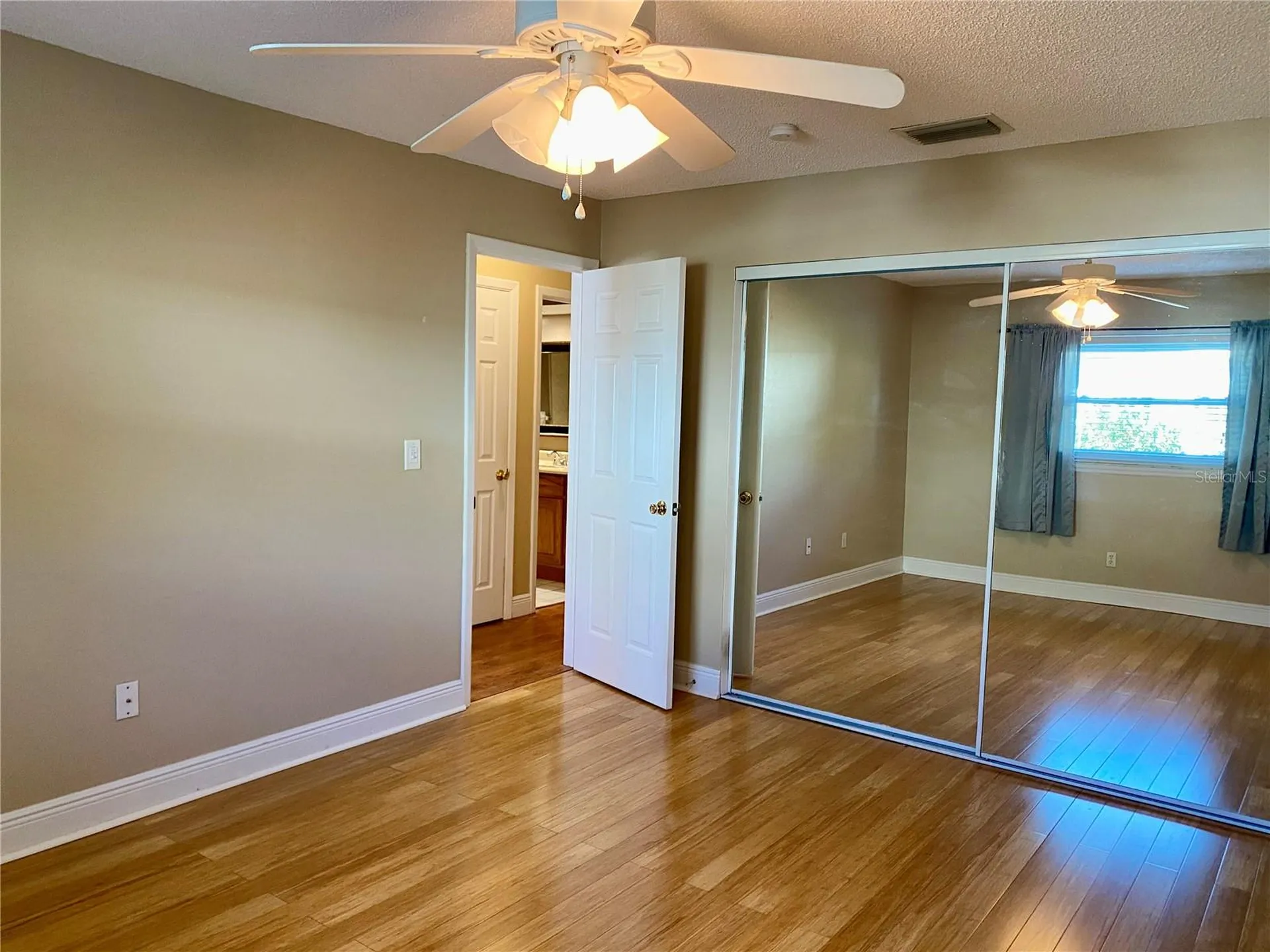 1601 W Dorchester Drive Palm Harbor FL 34684