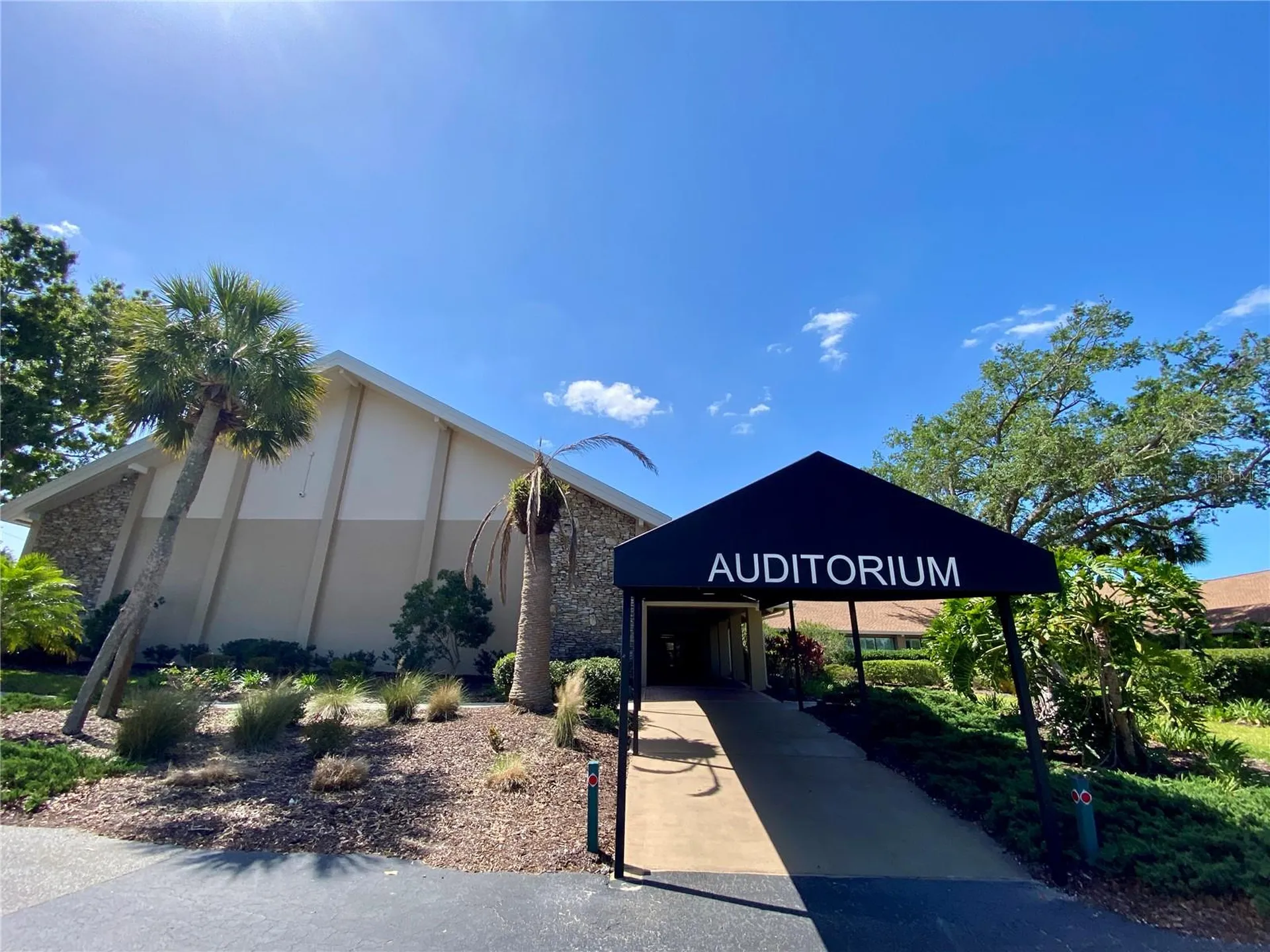 1601 W Dorchester Drive Palm Harbor FL 34684