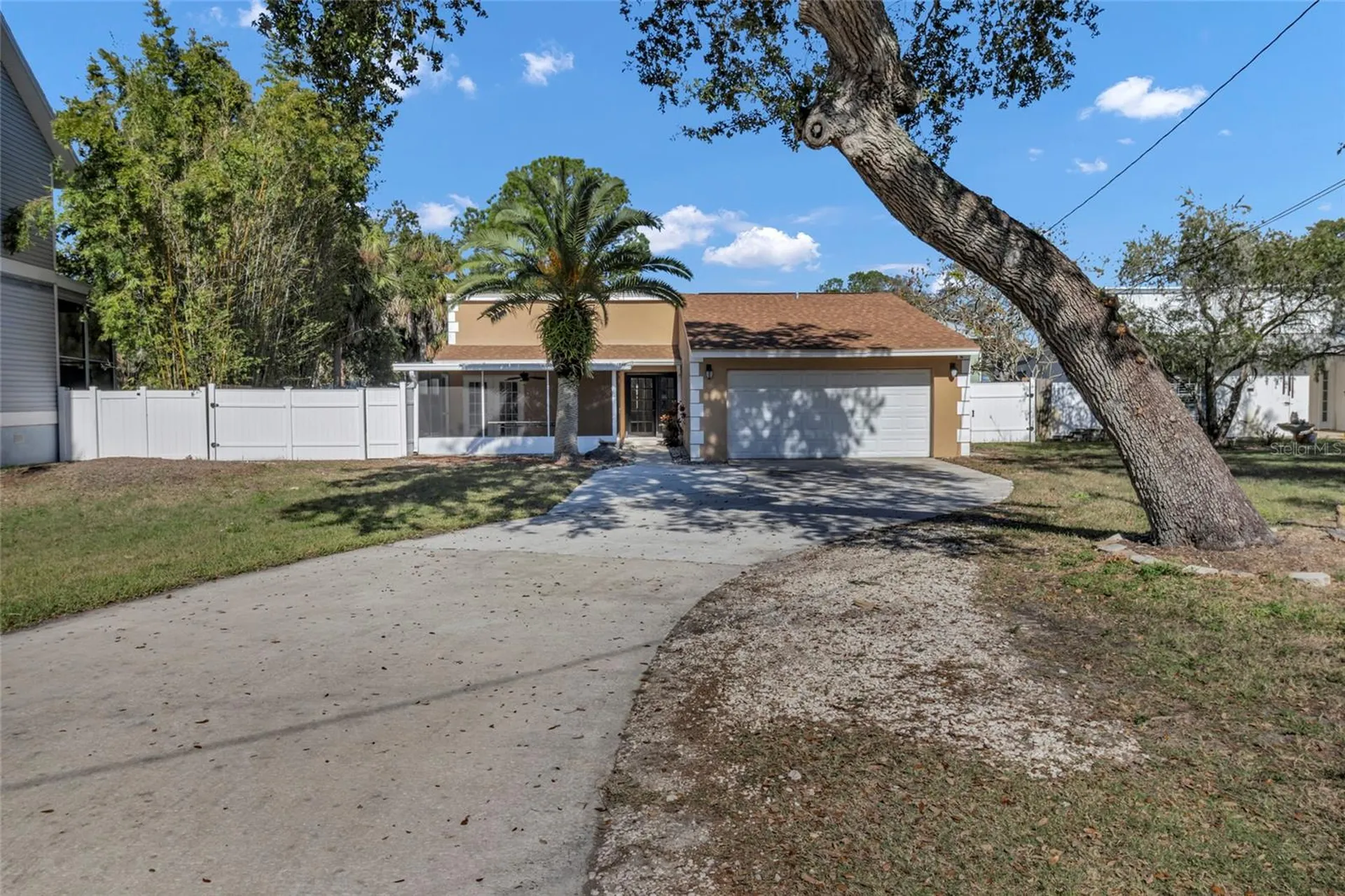 915 Seminole Boulevard Tarpon Springs FL 34689