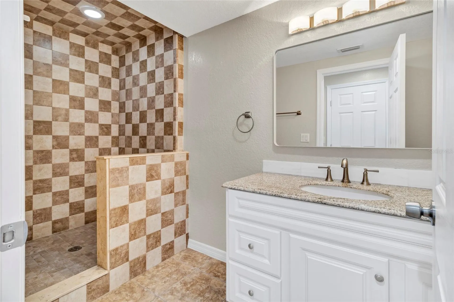 915 Seminole Boulevard Tarpon Springs FL 34689