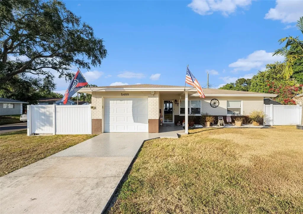 5499 12th Avenue N St Petersburg FL 33710
