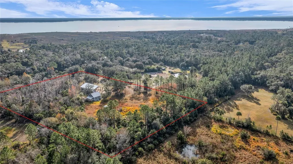 2331 Waccassa Street Geneva FL 32732