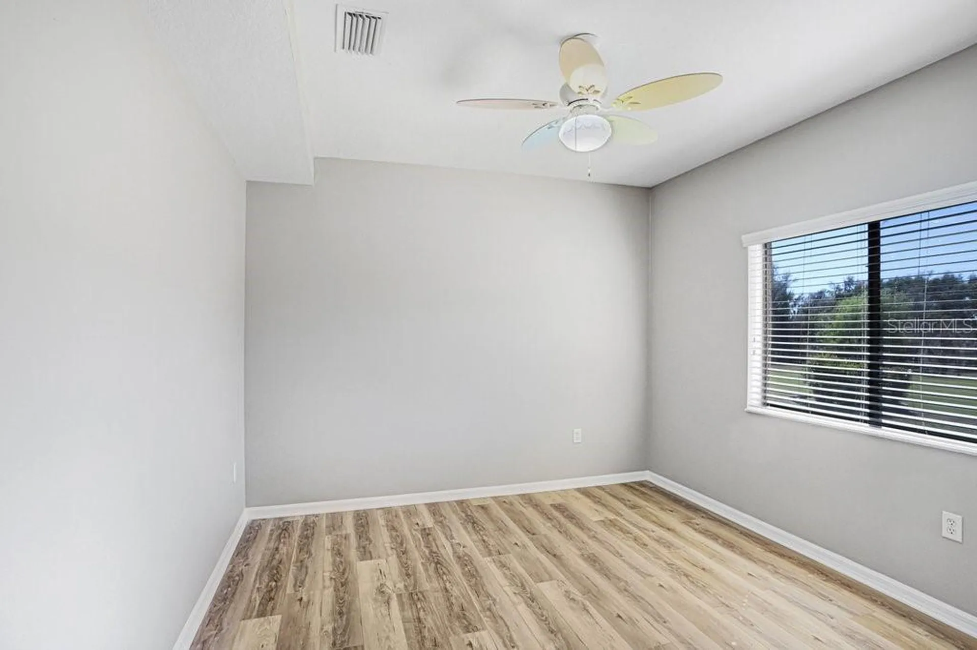 14308 Willow Run Dade City FL 33523