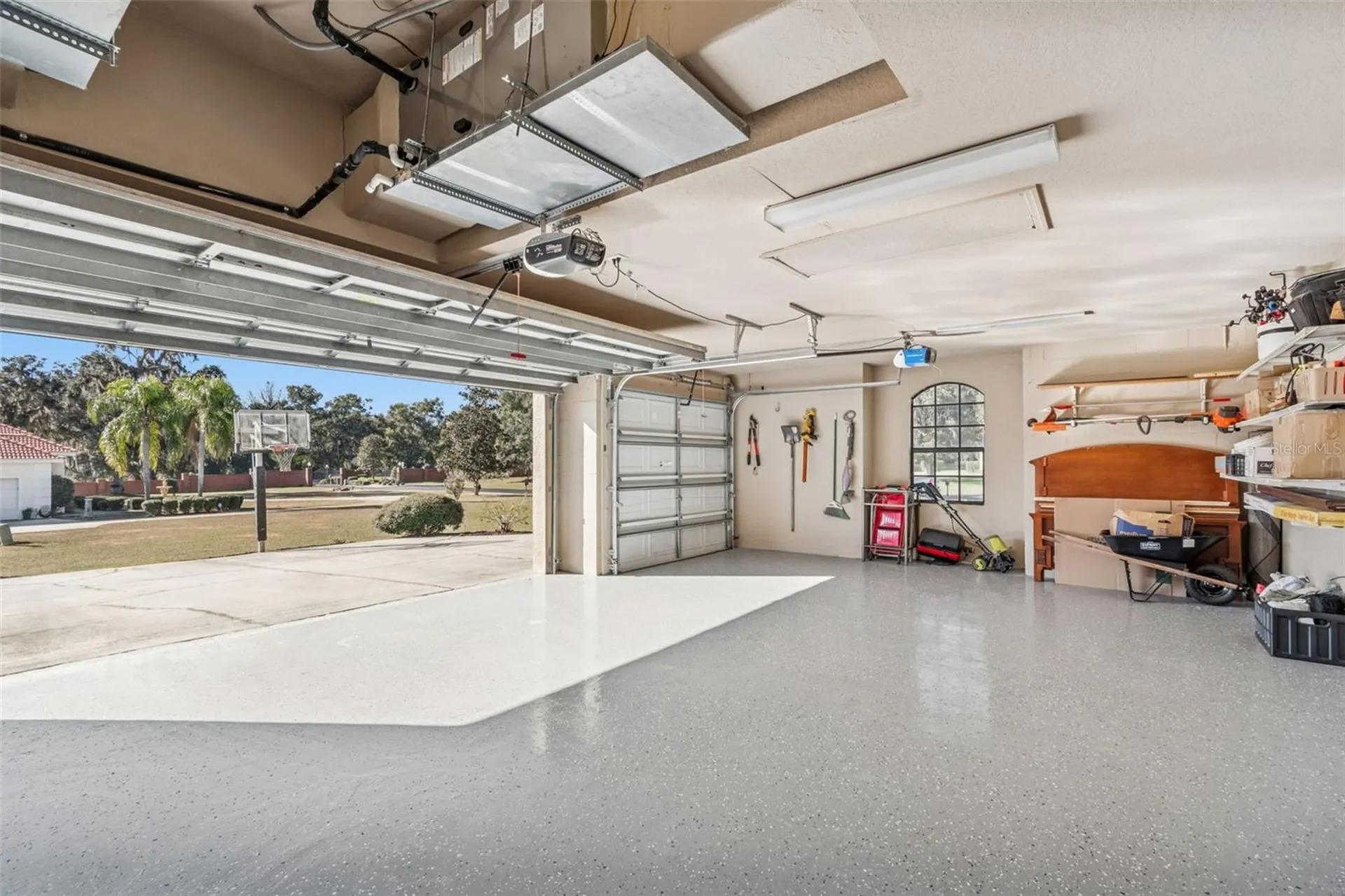 14308 Willow Run Dade City FL 33523