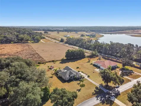 14308 Willow Run Dade City FL 33523