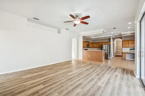14308 Willow Run Dade City FL 33523