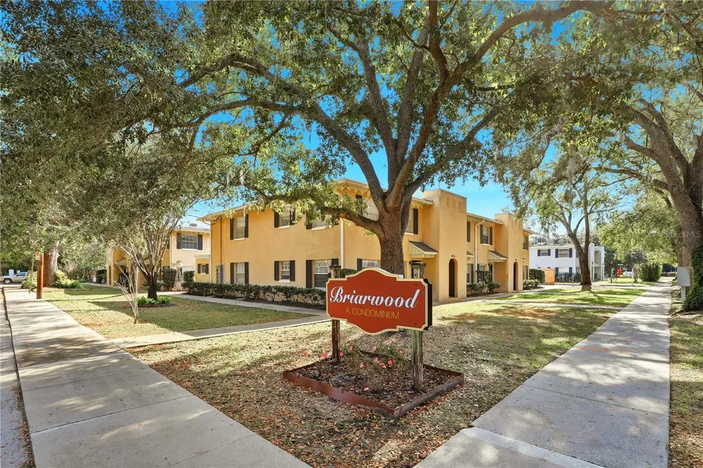 1002 W Par Street Orlando FL 32804
