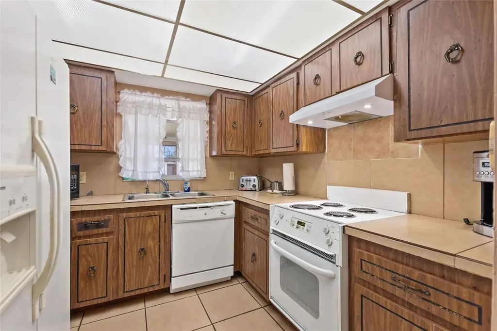 6101 Red Grange Boulevard Indian Lake Estates FL 33855