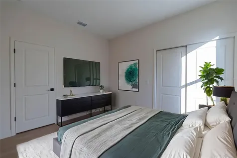 911 N New Hampshire Avenue Tavares FL 32778