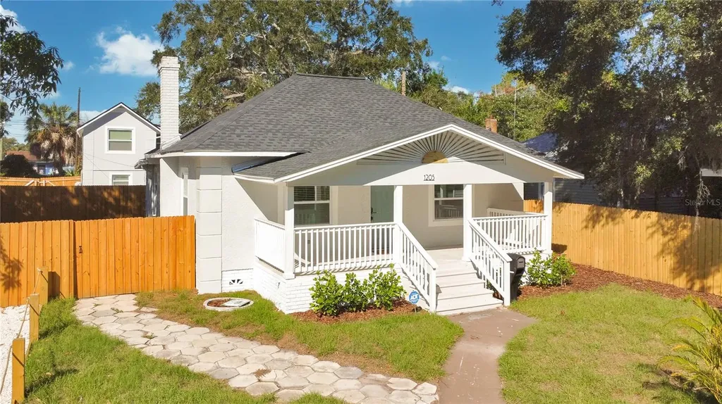 1205 Highland Street S St Petersburg FL 33701
