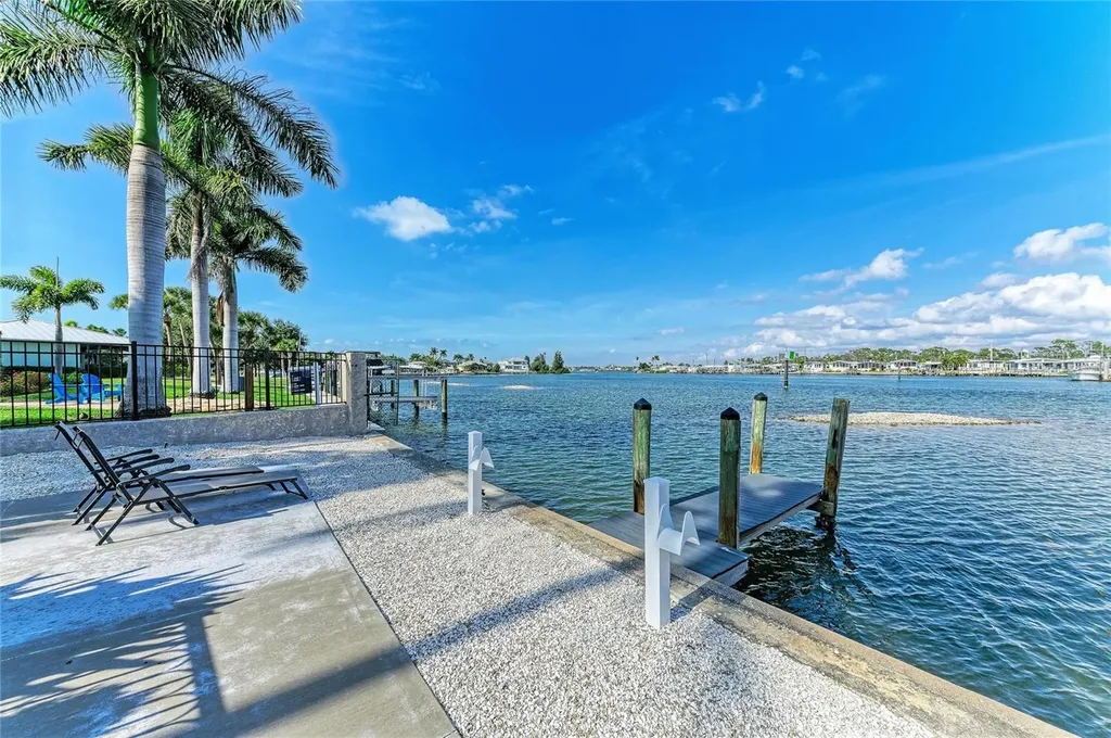 282 Santa Maria Street Venice FL 34285