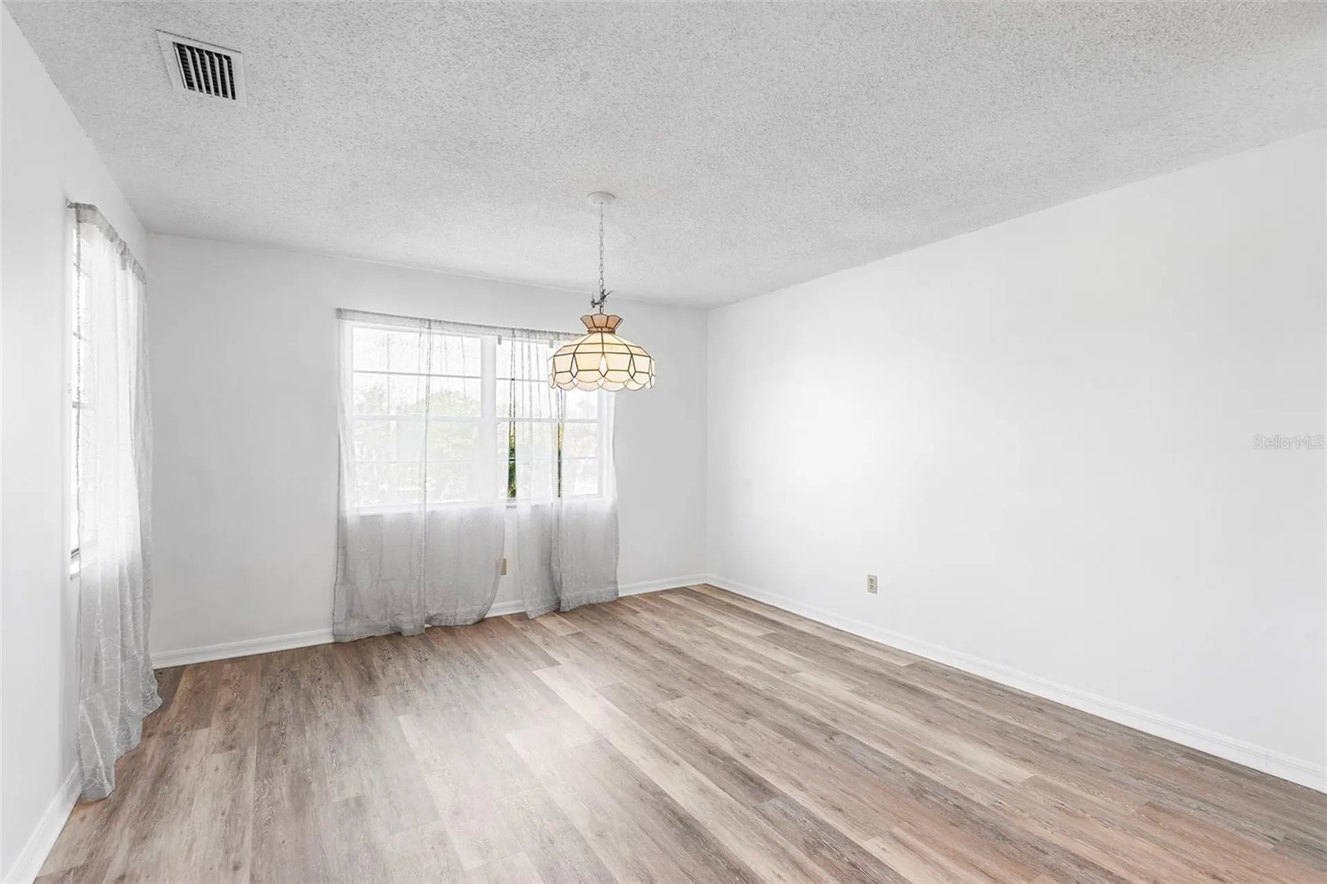 5296 66th Way N St Petersburg FL 33709