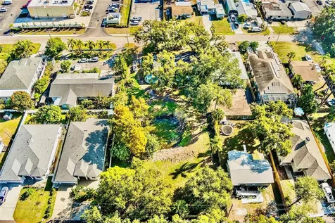 5296 66th Way N St Petersburg FL 33709
