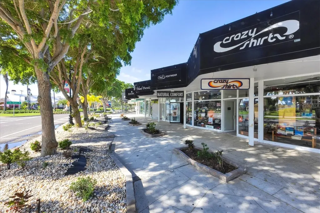 1001 Benjamin Franklin Drive Sarasota FL 34236