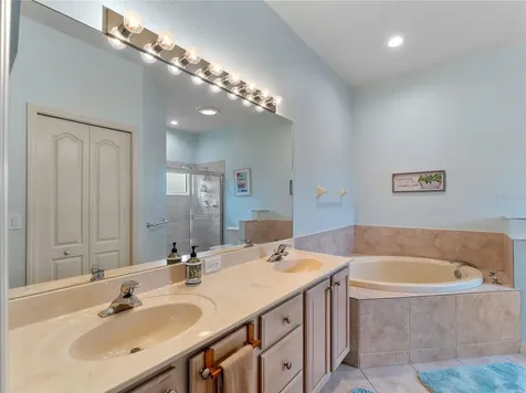 5097 Creekside Trail Sarasota FL 34243