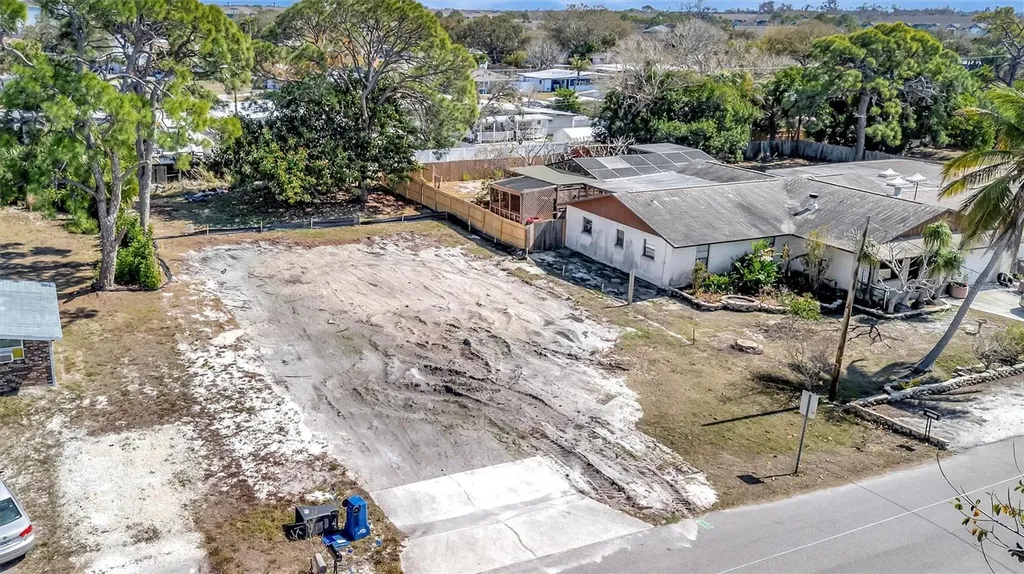 4519 60th Street W Bradenton FL 34210