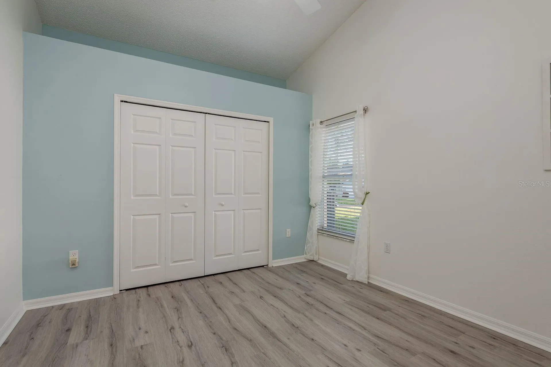 9742 Oakwood Hills Court New Port Richey FL 34655