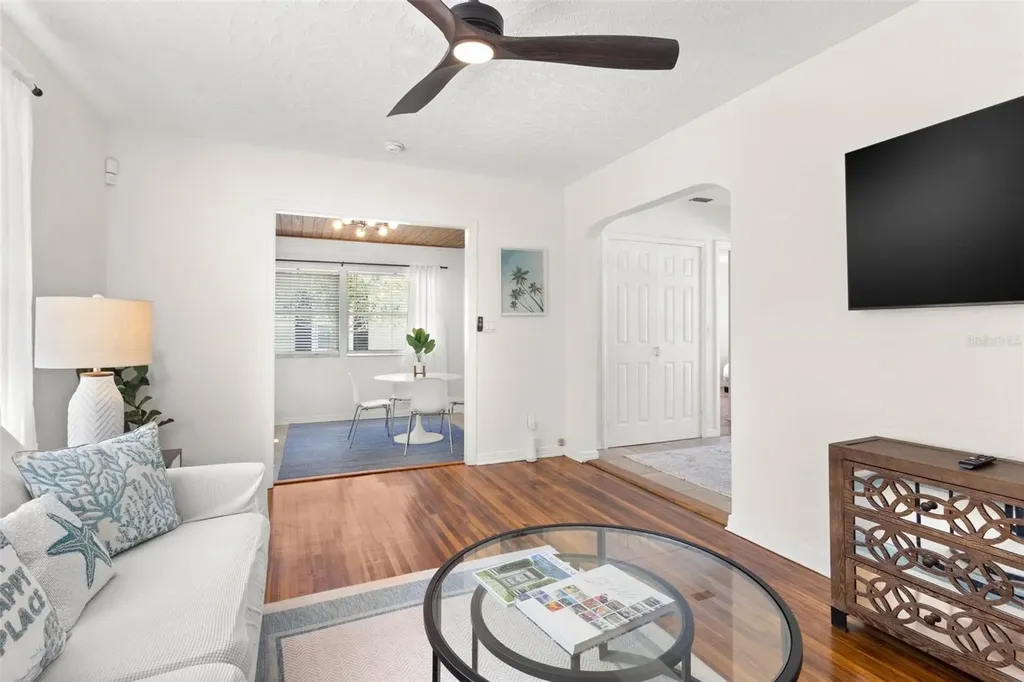 747 39th Avenue NE St Petersburg FL 33703