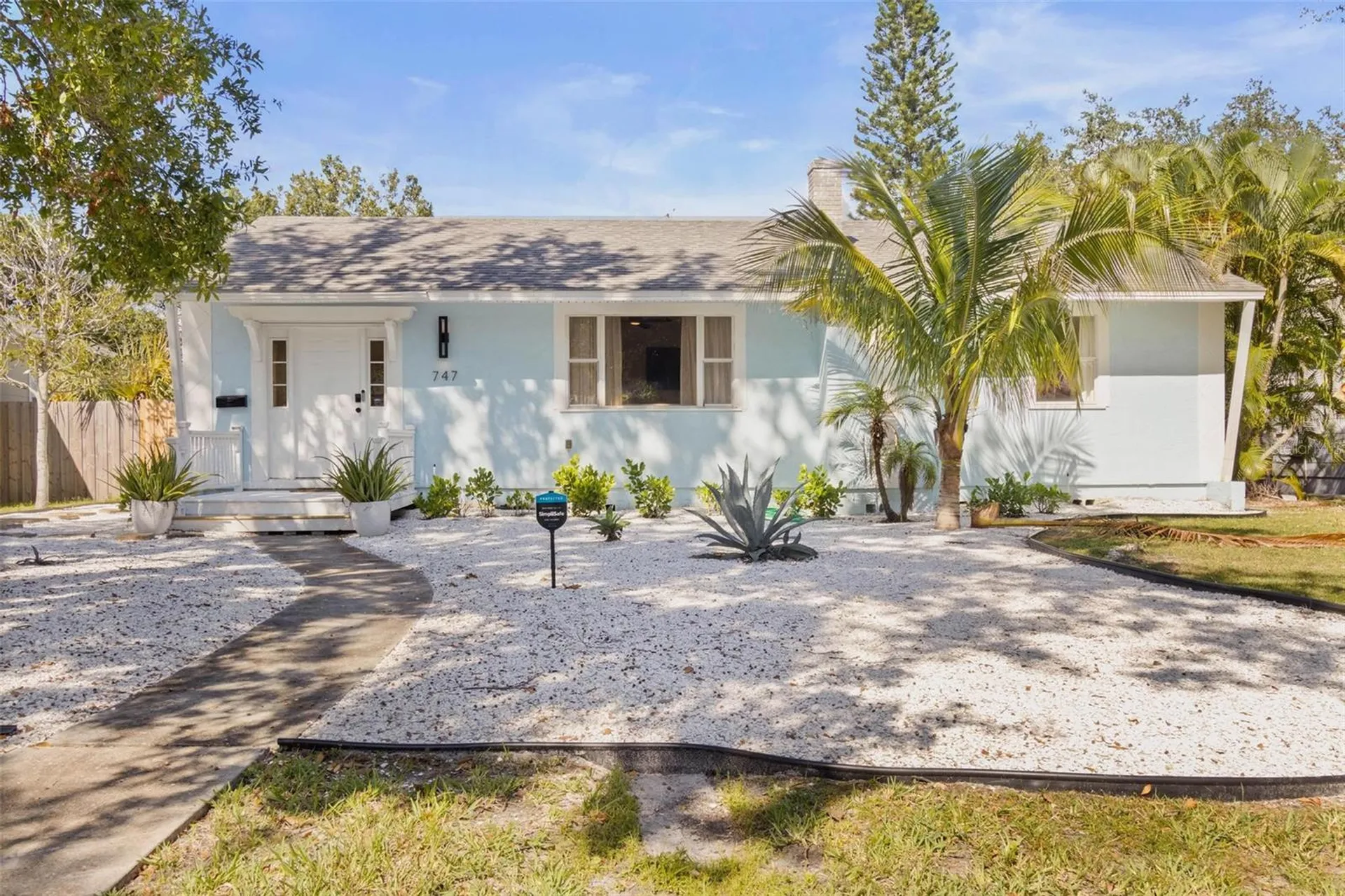 747 39th Avenue NE St Petersburg FL 33703