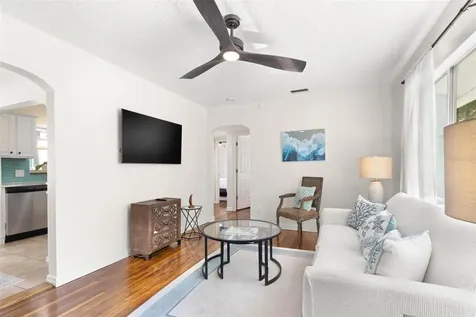 747 39th Avenue NE St Petersburg FL 33703
