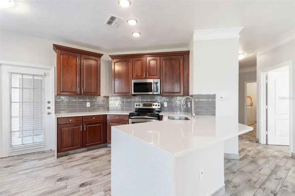 17932 Villa Creek Drive Tampa FL 33647