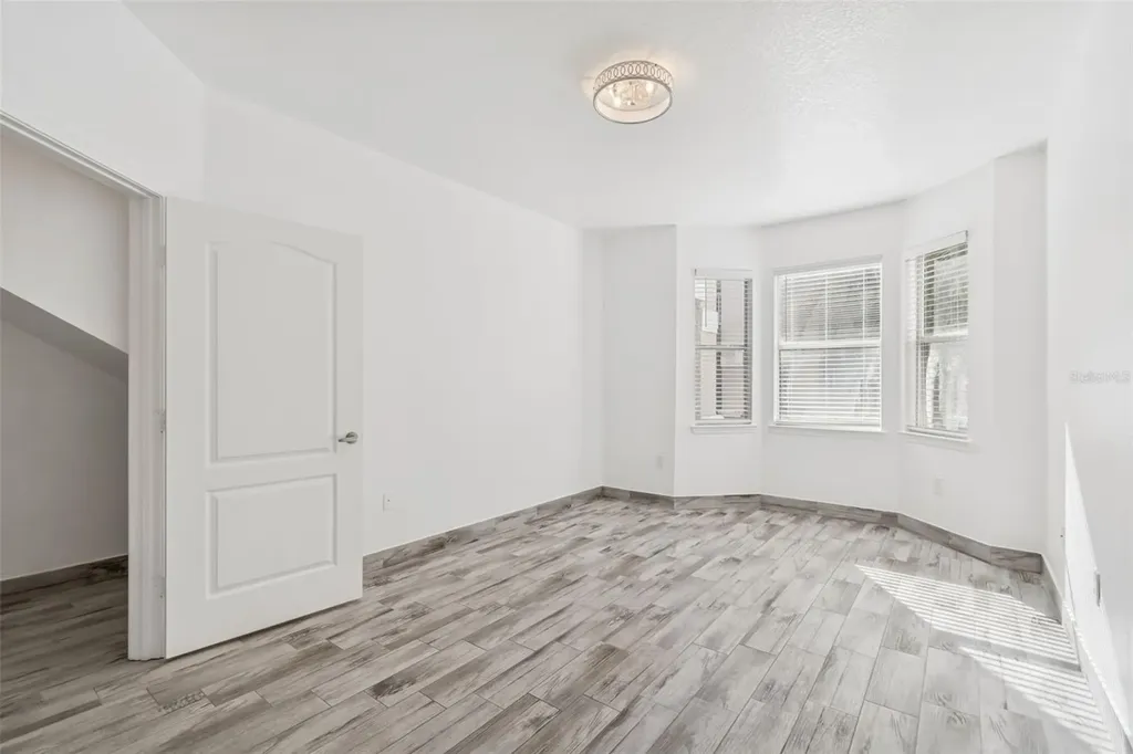 17932 Villa Creek Drive Tampa FL 33647