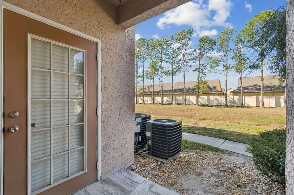 17932 Villa Creek Drive Tampa FL 33647