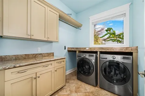 767 SW 137th Way Newberry FL 32669