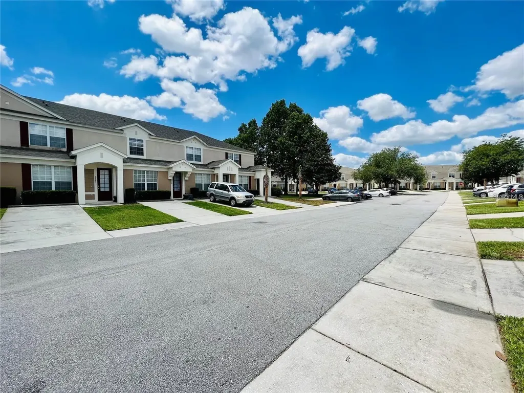 2413 Silver Palm Drive Kissimmee FL 34747