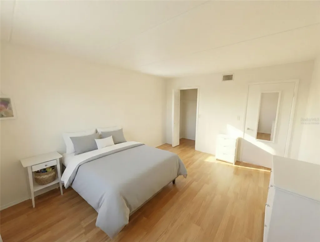 2856 Somerset Park Drive Tampa FL 33613