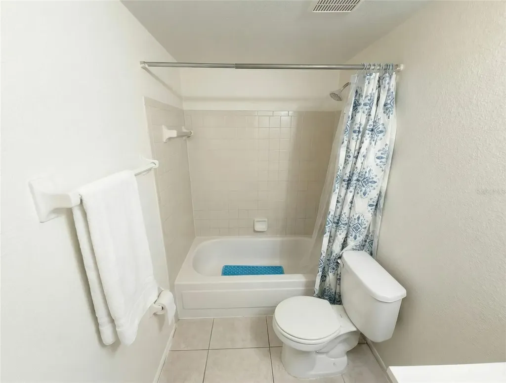 2856 Somerset Park Drive Tampa FL 33613