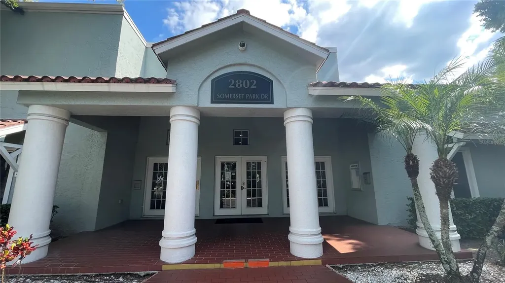 2856 Somerset Park Drive Tampa FL 33613