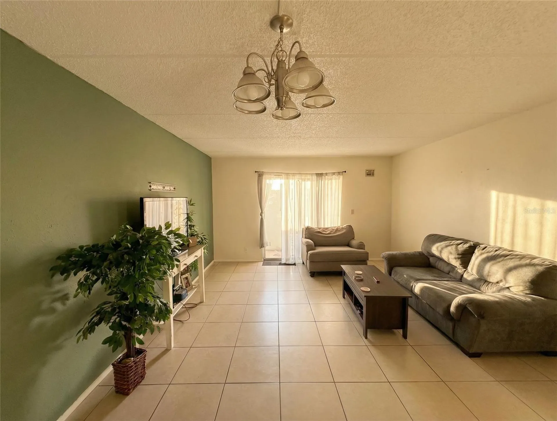 2856 Somerset Park Drive Tampa FL 33613