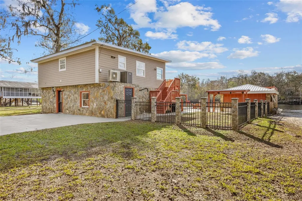 3130 SW 86th Way Bell FL 32619