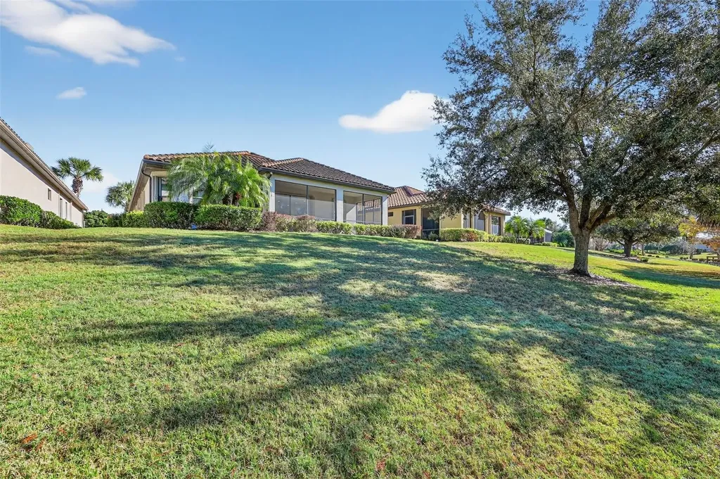 12826 Del Corso Loop Bradenton FL 34211