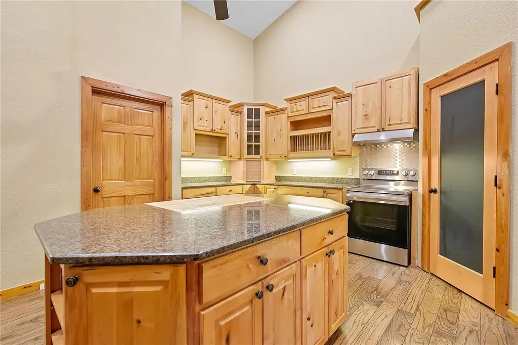 27737 County Road 44a Eustis FL 32736