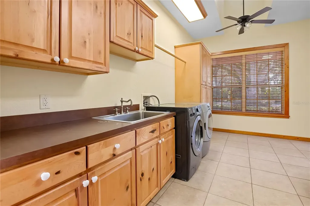 27737 County Road 44a Eustis FL 32736