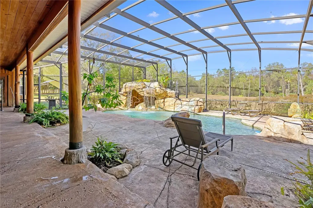 27737 County Road 44a Eustis FL 32736