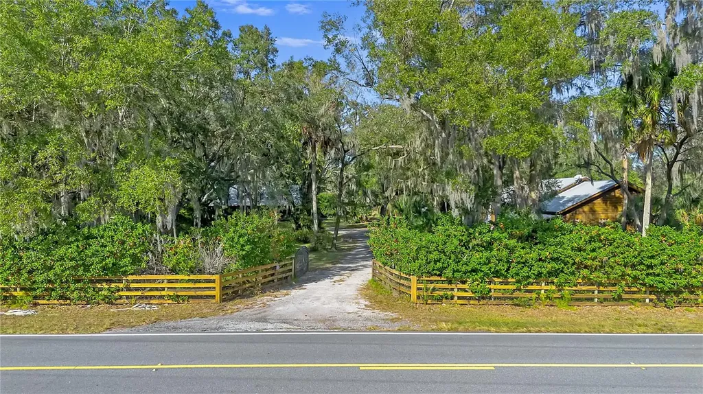 27737 County Road 44a Eustis FL 32736