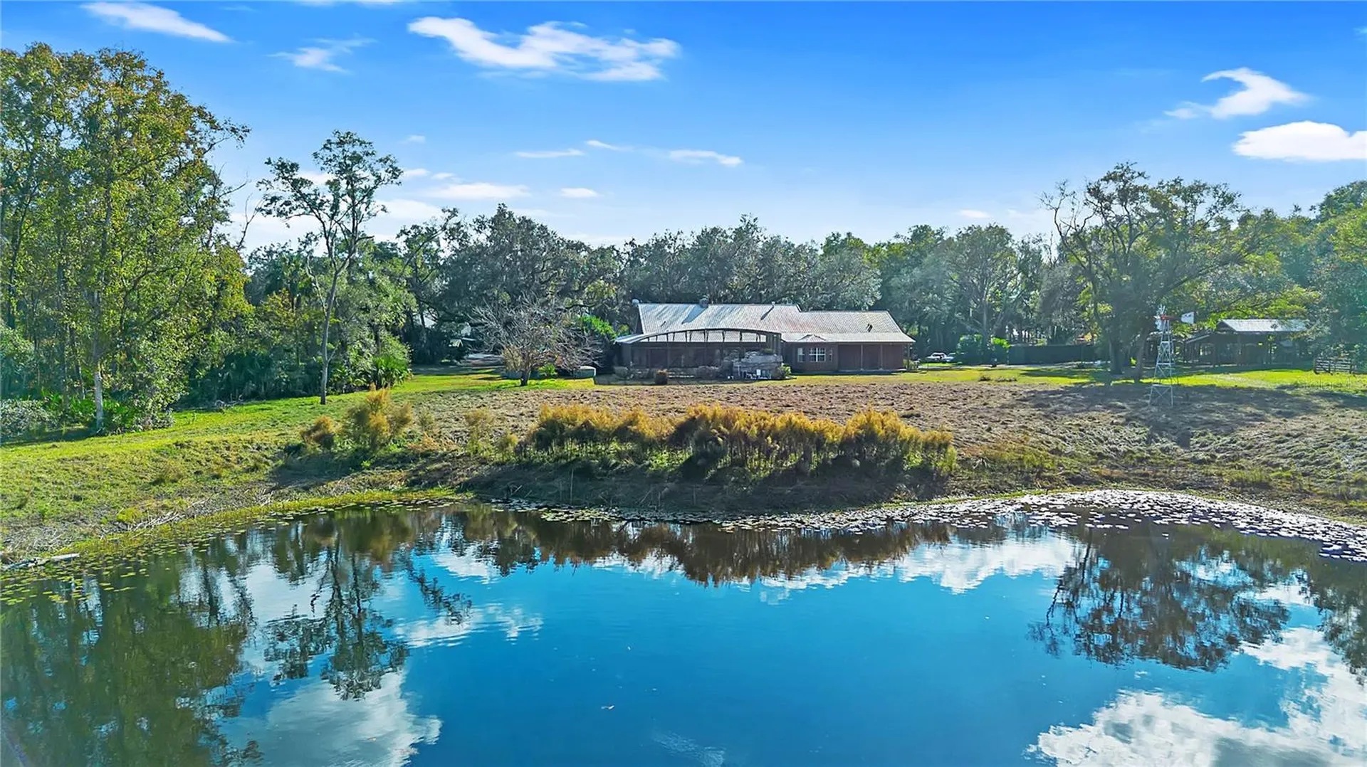 27737 County Road 44a Eustis FL 32736
