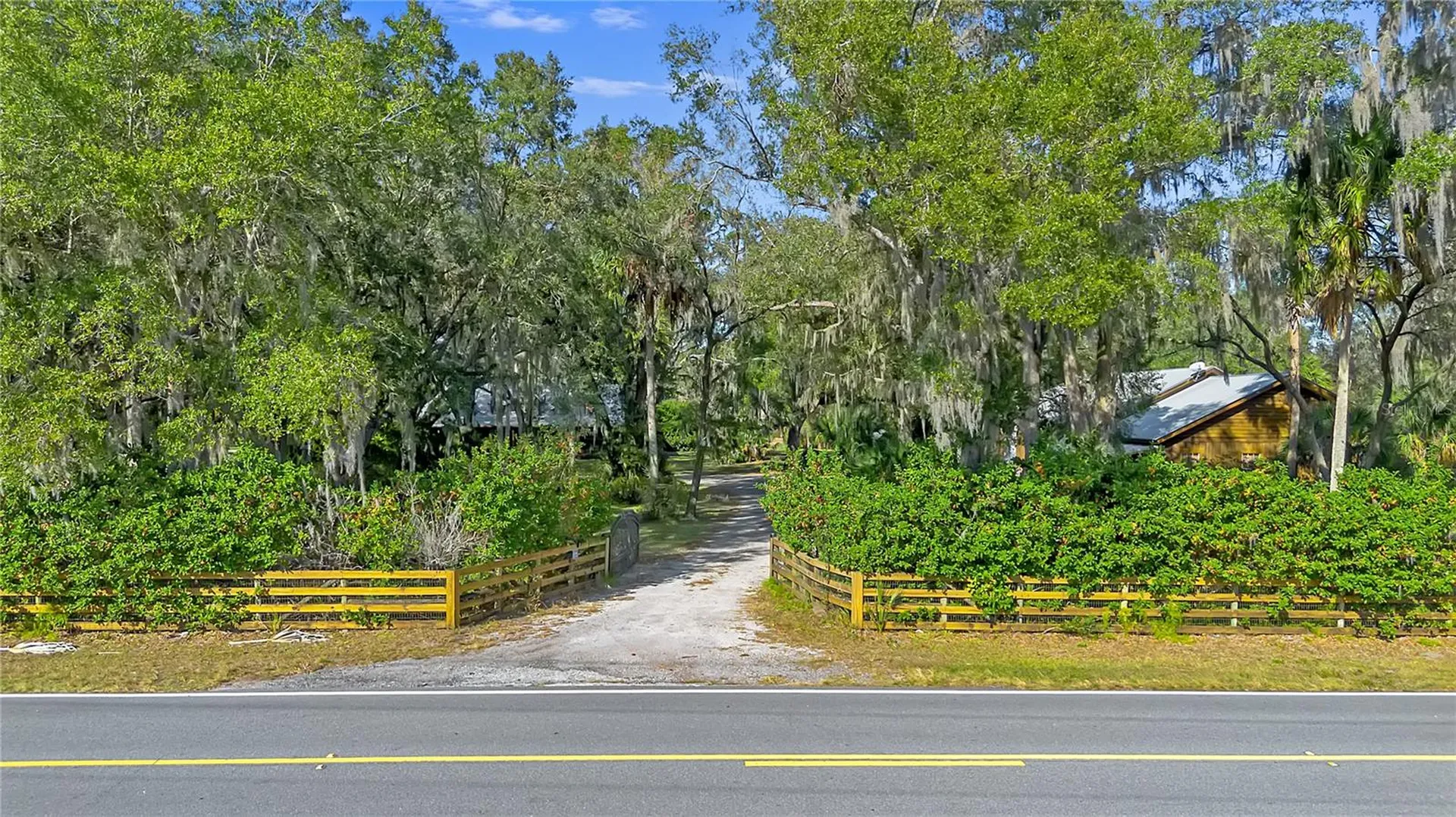 27737 County Road 44a Eustis FL 32736
