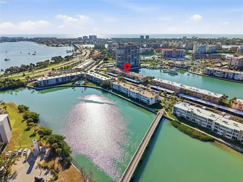 7420 Bay Island Drive S South Pasadena FL 33707
