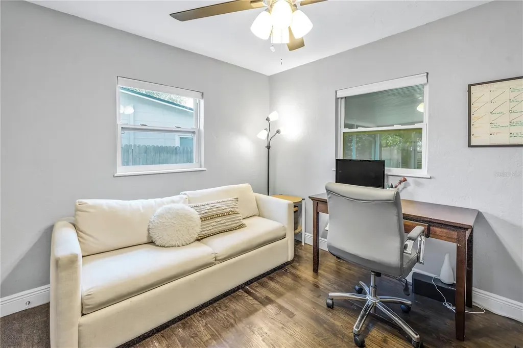 2444 32nd Avenue N St Petersburg FL 33713