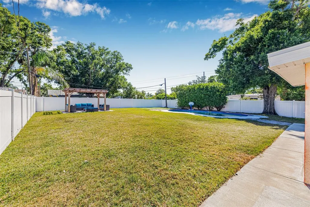 5740 67th Avenue N Pinellas Park FL 33781