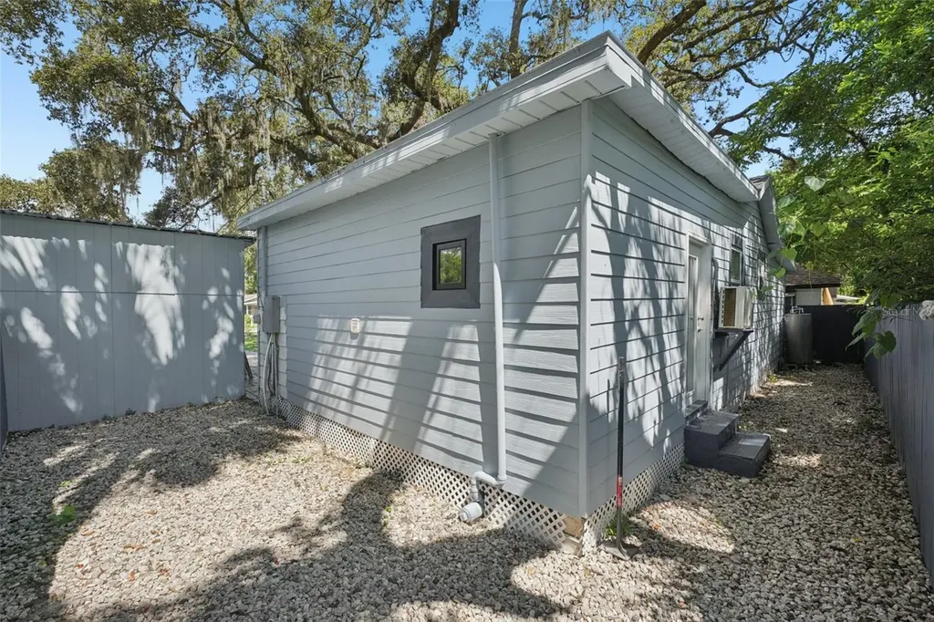8509 N Hamner Avenue Tampa FL 33604