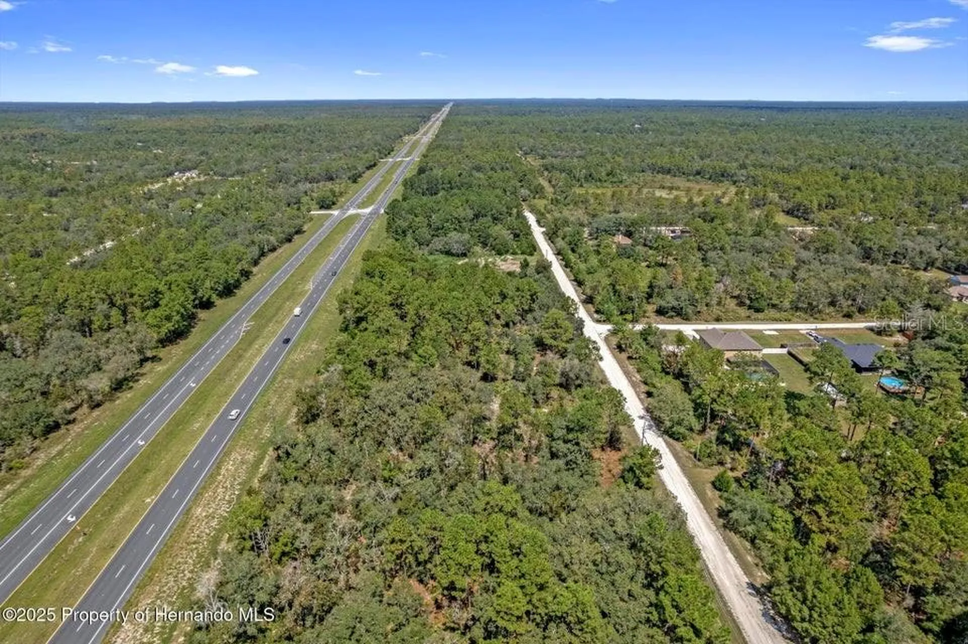 18193 Commercial Way Weeki Wachee FL 34614