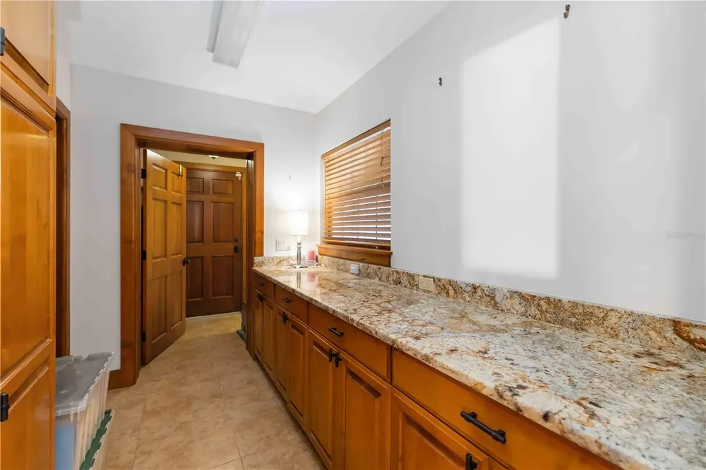 5381 Palos Verdes Drive Sarasota FL 34231